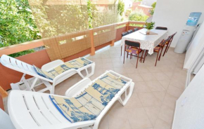 Nice Apartment In Otok Vir With Wifi